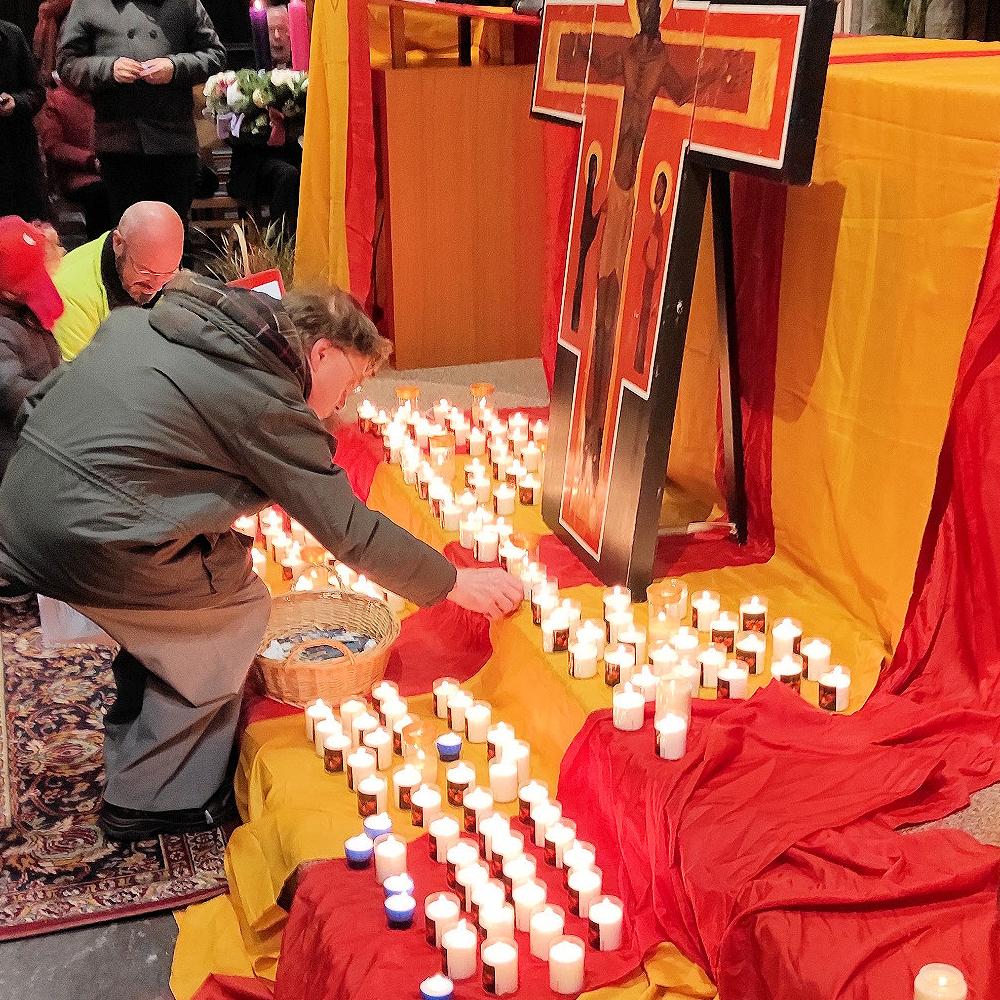 TAIZÉVIERING IN DE O.L.V.-TEN-POELKERK