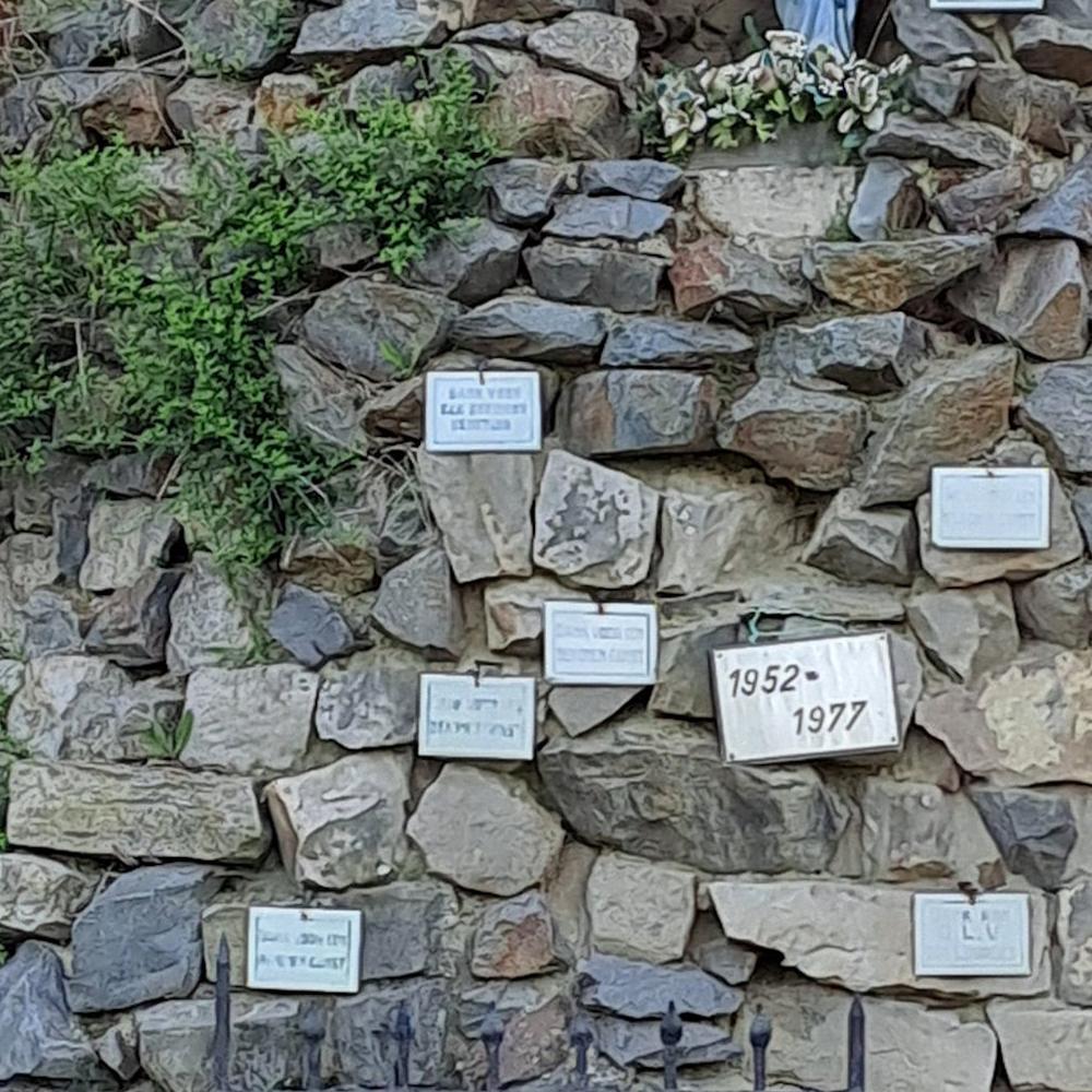 MEIMAAND-MARIAMAAND HAKENDOVER