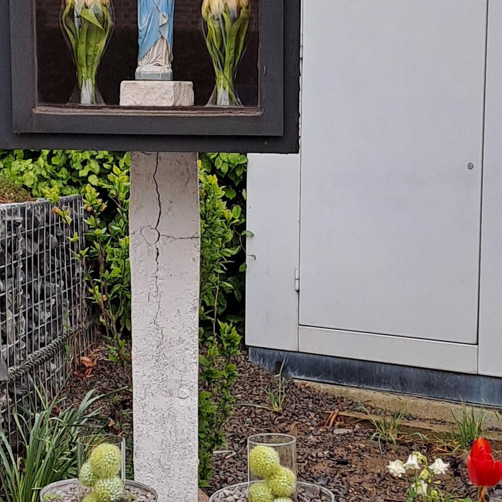 Rozenhoedje Kapel O.L.V. van de Vrede