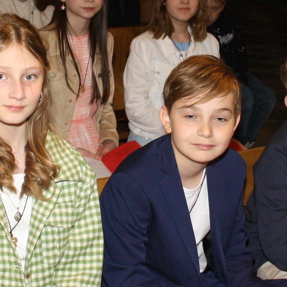 Op zaterdag 20 april hebben 51 jongeren het sacrament van het Vormsel ontvangen.